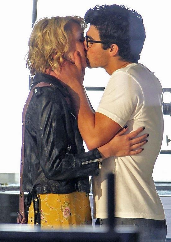 Joe Jonas and Chelsea Staub kiss